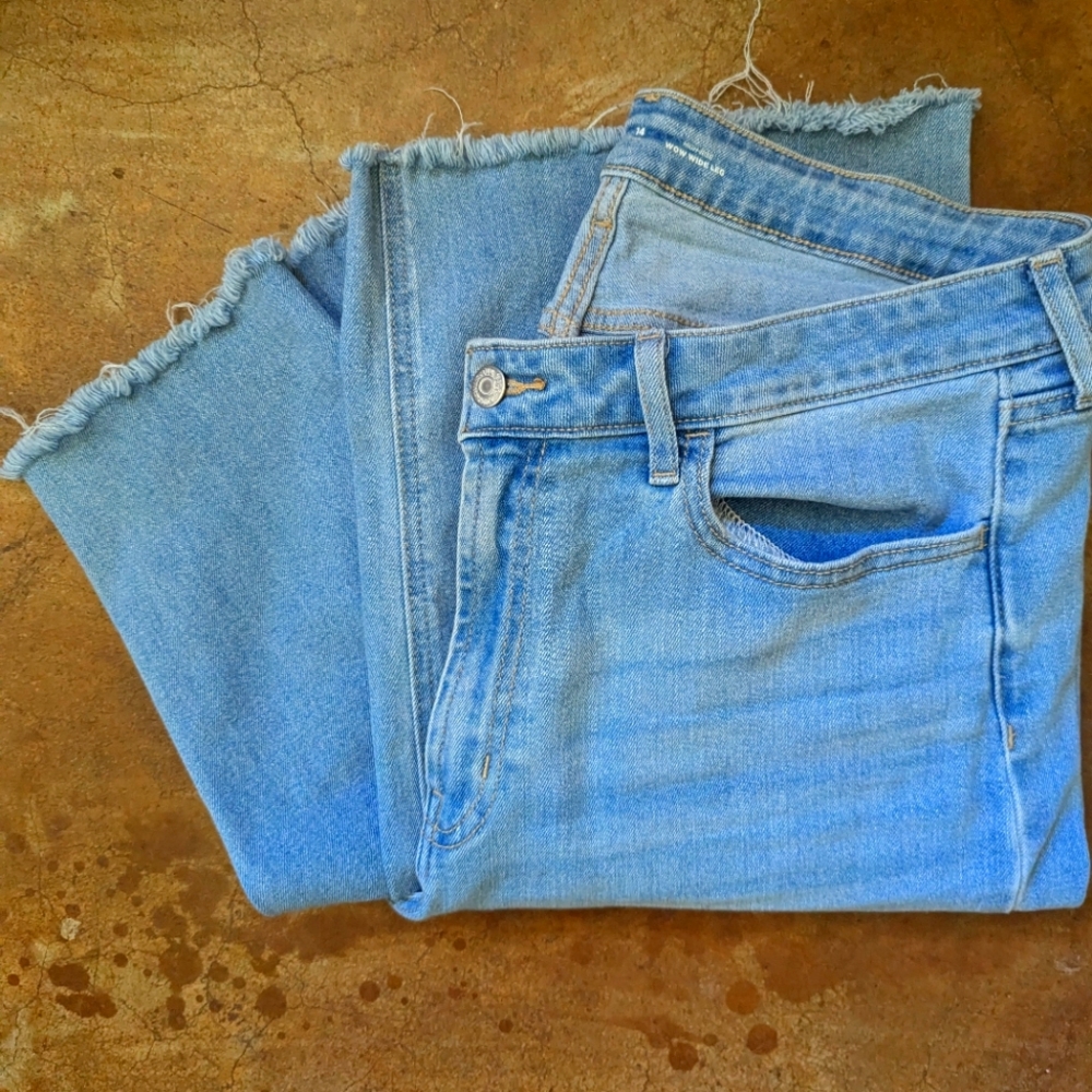 Soft Wide Leg Light Weight/Color Jeans